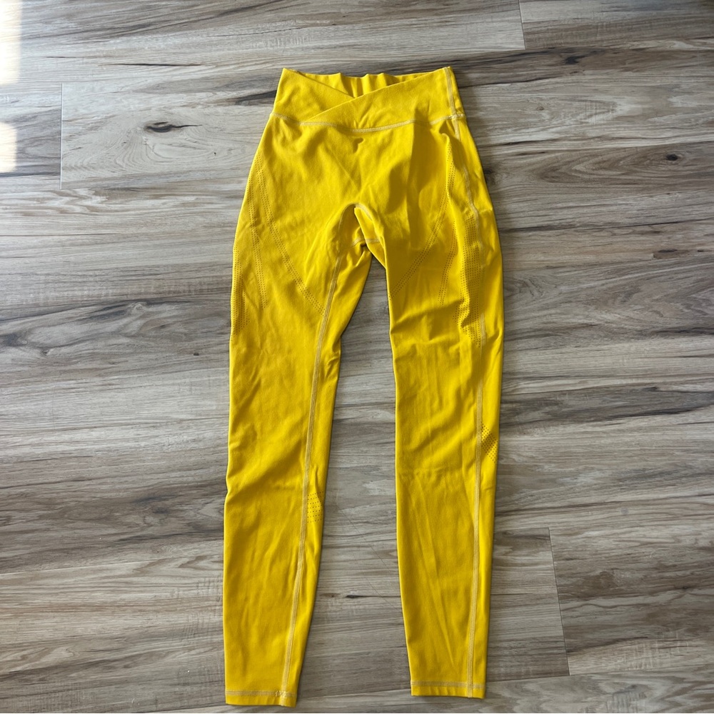Alphalete Yellow Leggings High-Waisted Performance
